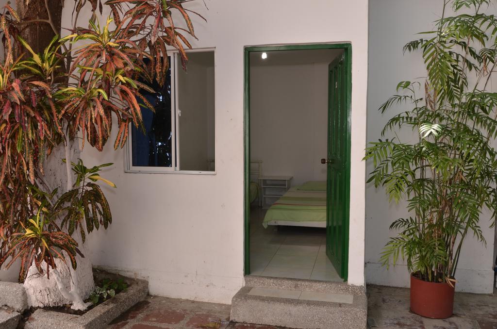 Hotel Vargas Airport Cartagena Exterior photo