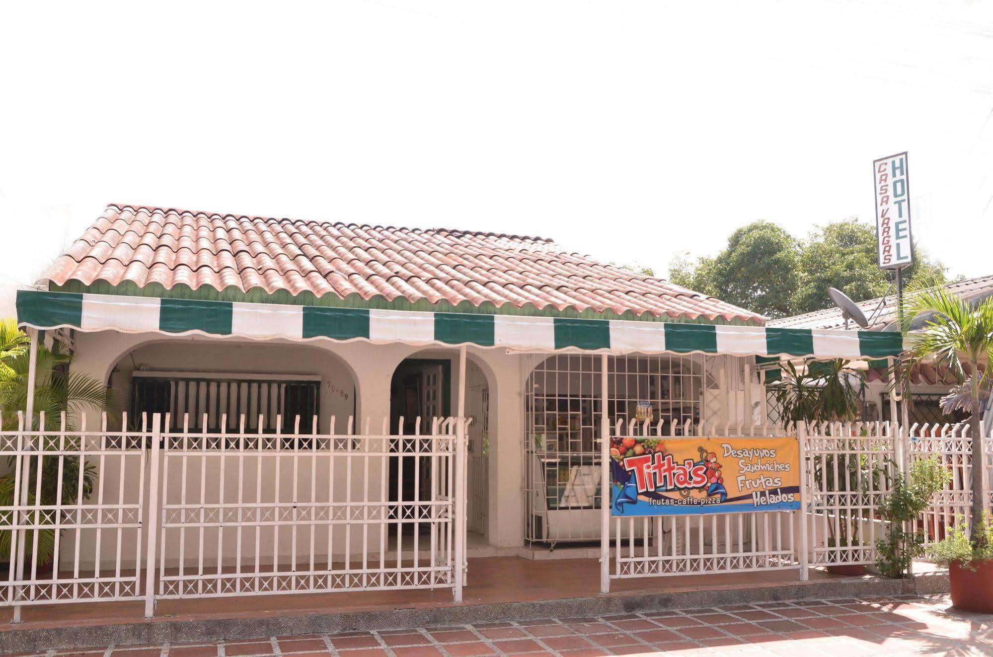 Hotel Vargas Airport Cartagena Exterior photo