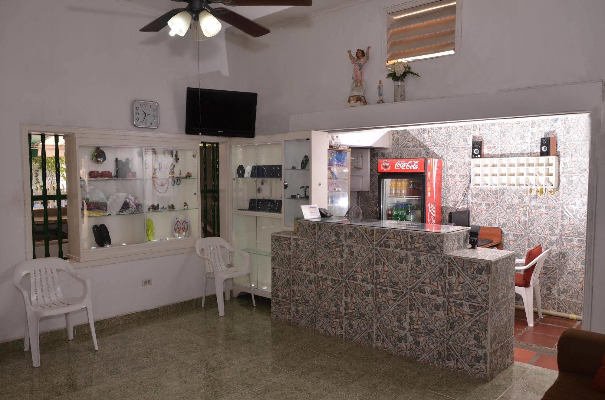 Hotel Vargas Airport Cartagena Exterior photo